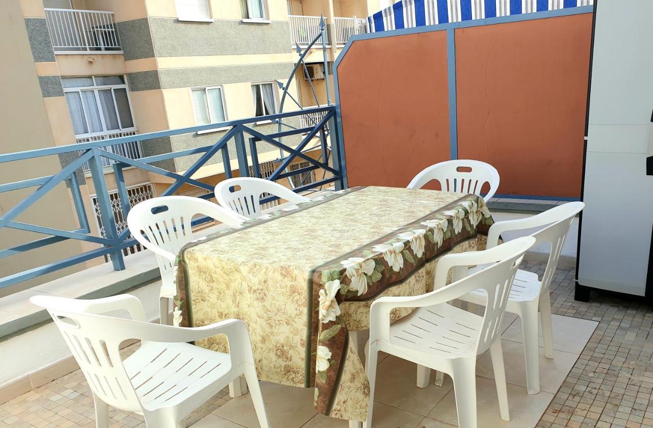 Penthouse Residencial Virginia Leilighet Torrevieja Eksteriør bilde